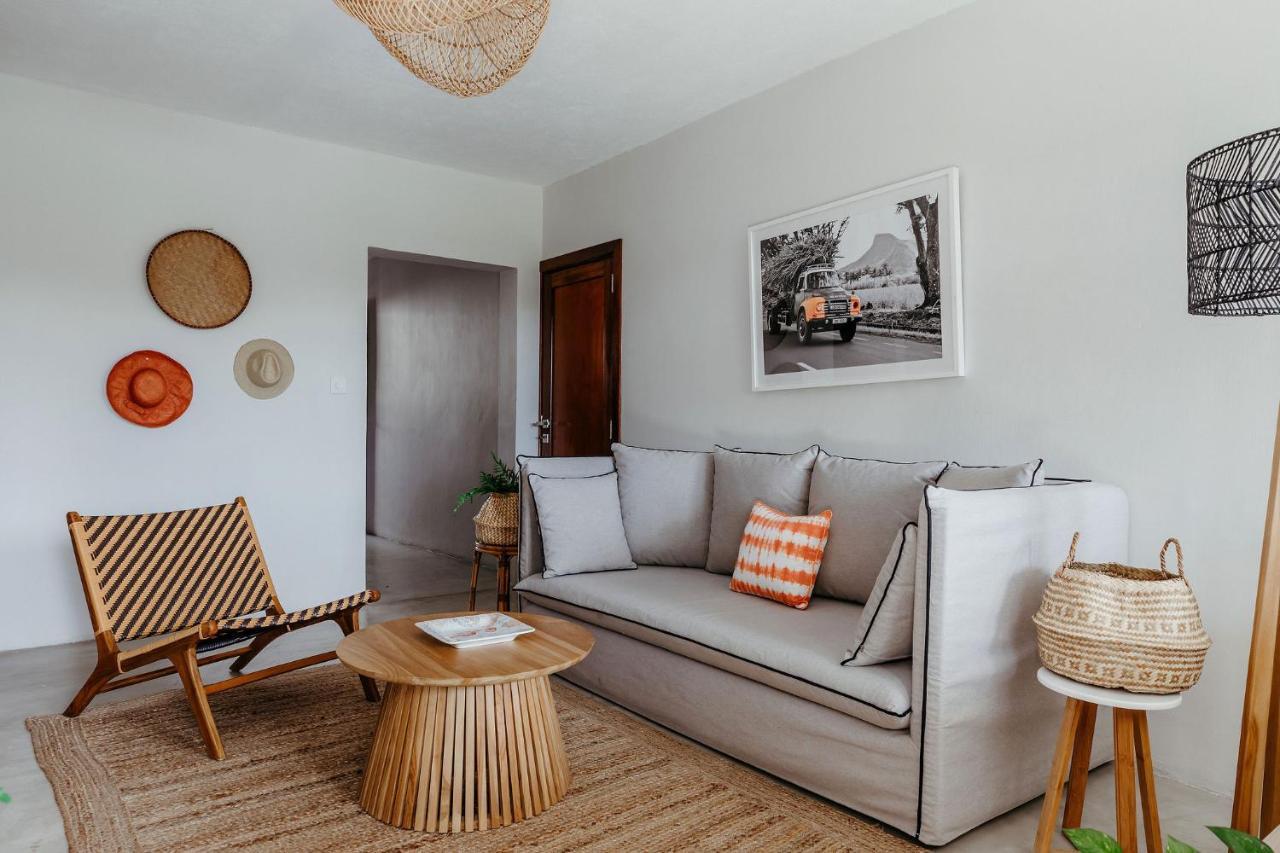Boutik Le Morne Holiday Apartments Екстериор снимка